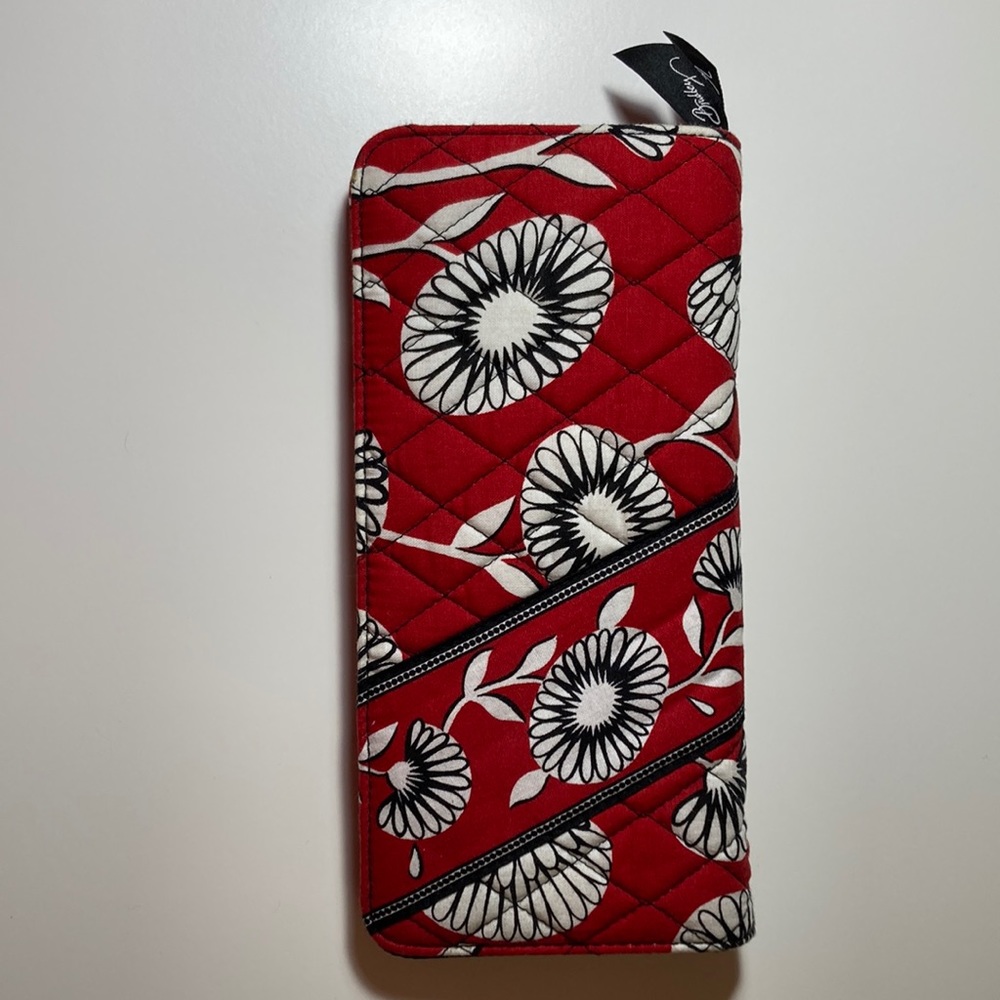 Vera Bradley travel organizer wallet